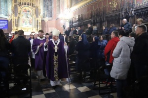arcybiskup jędraszewski u franciszkanów